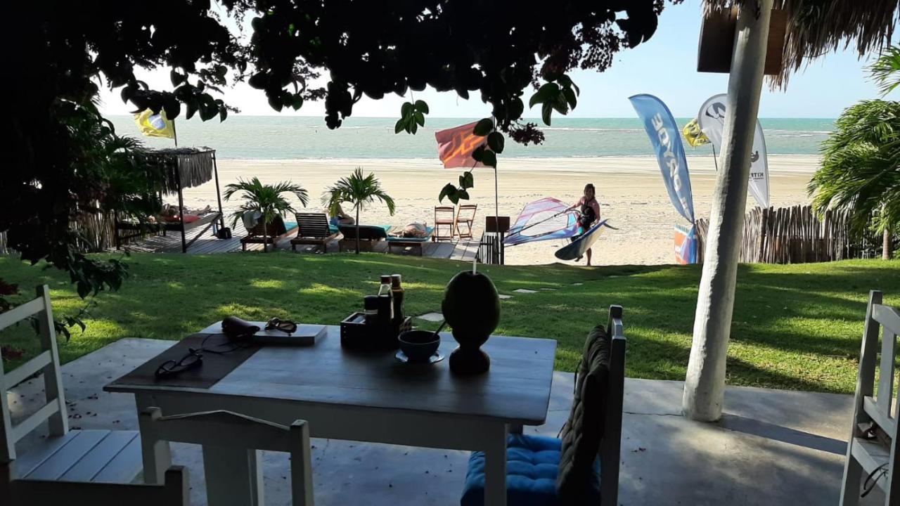 איקראי The Spot - Beachfront Sports Pousada מראה חיצוני תמונה