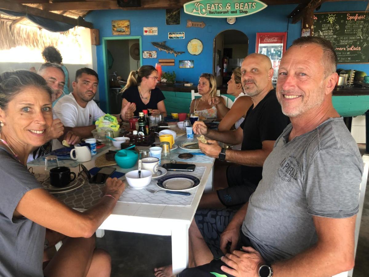 איקראי The Spot - Beachfront Sports Pousada מראה חיצוני תמונה